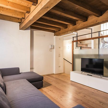 Myplace Sant'Agostino Apartment เตรวิโซ ภายนอก รูปภาพ